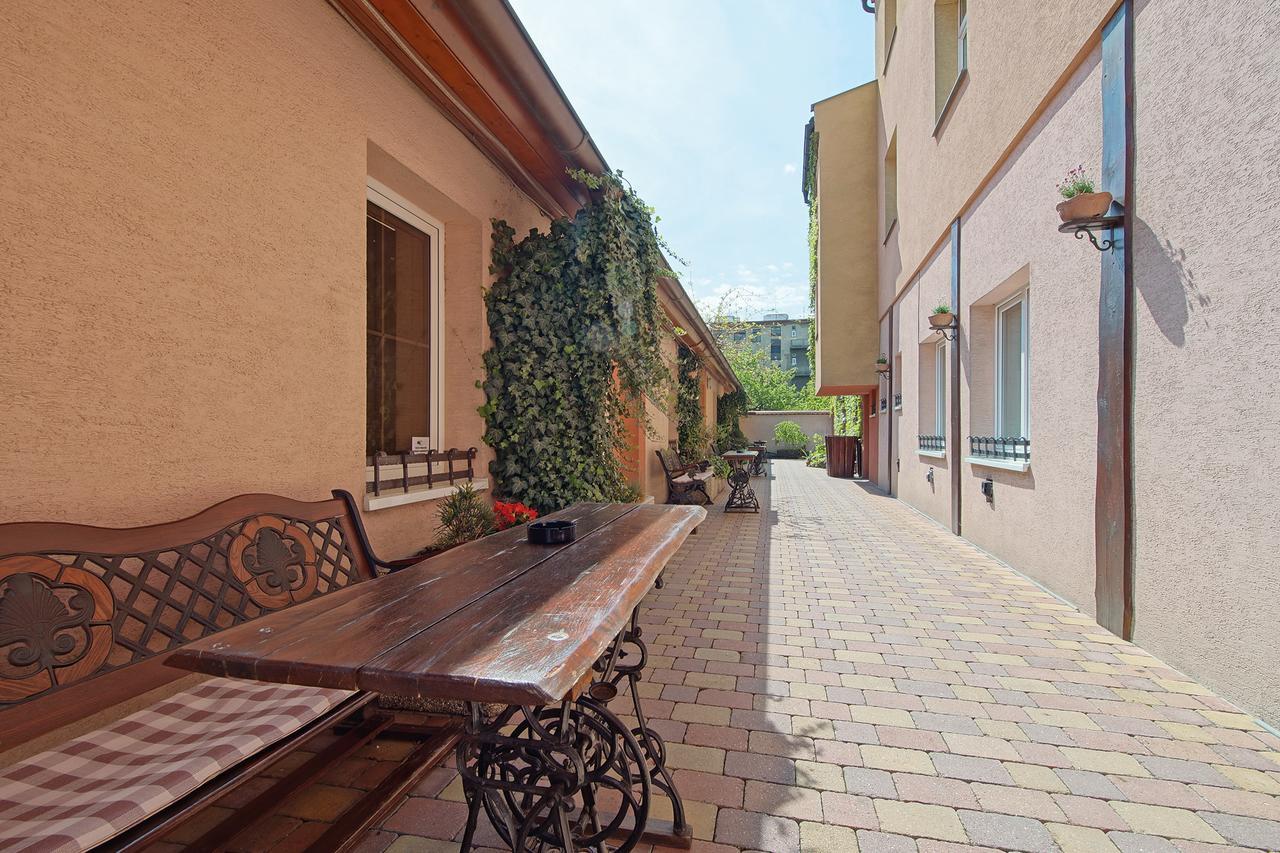 Prostějov Penzion U Parohace מראה חיצוני תמונה